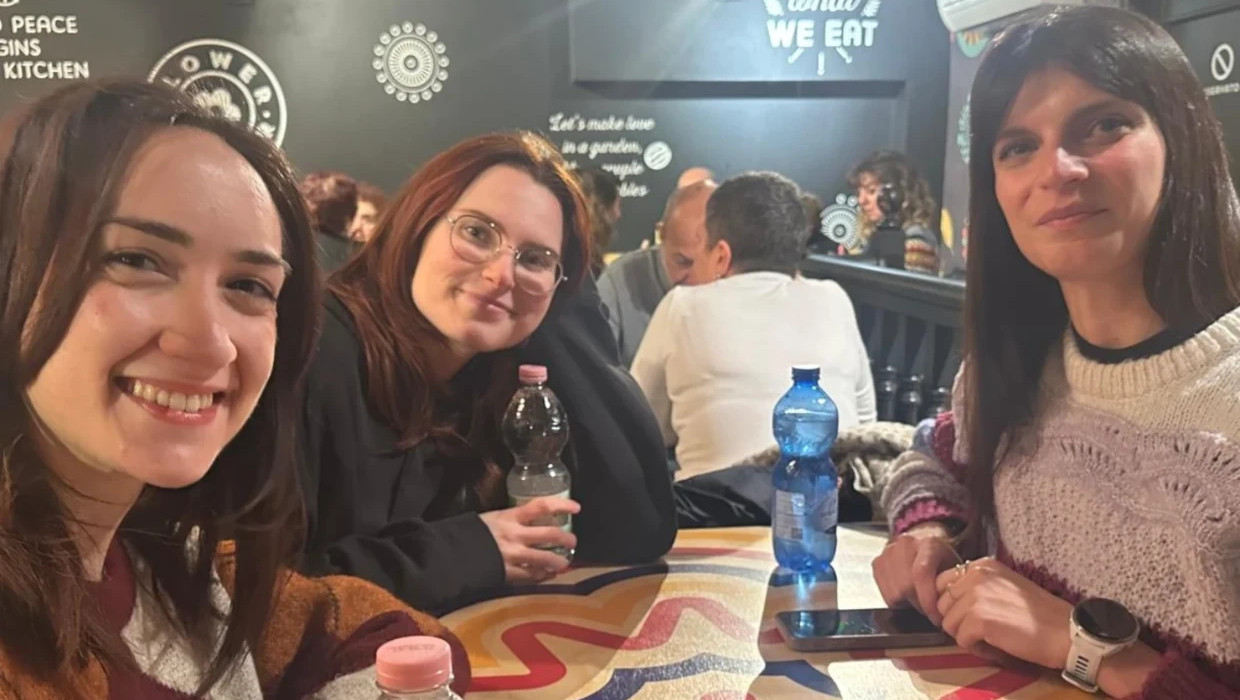 Flower Burger 15 dicembre 2025 | Associazione Le Sfigatte